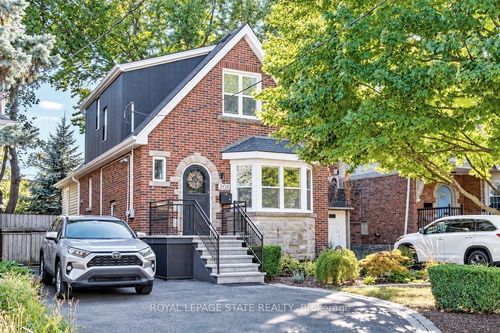 208 Cline Ave N, Hamilton, ON, L8S3Z9 | Card Image