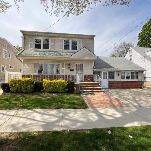 143 257th St, Rosedale, NY, 11422-3329 | Card Image