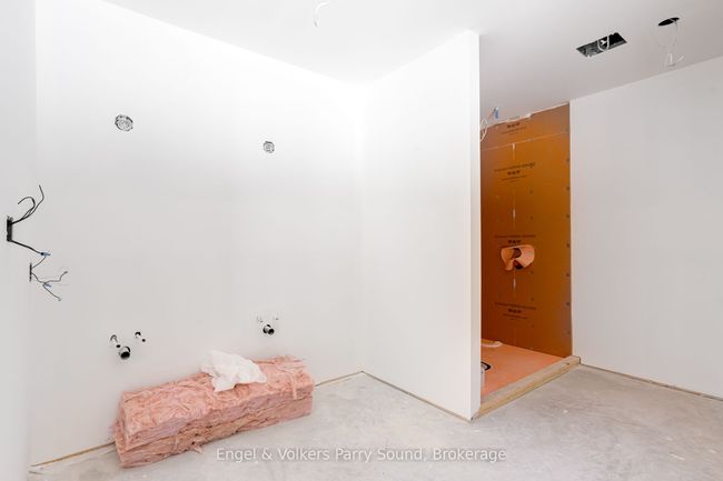 16 Lake Forest Dr, House other with 3 bedrooms, 3 bathrooms and 4 parking in McDougall ON | Image 10