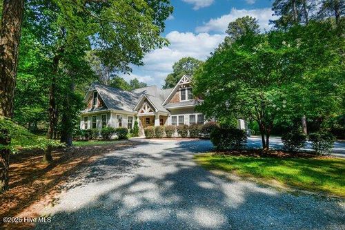 680 N Bethesda Rd, Southern Pines, NC, 28387-6717 | Card Image