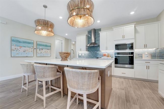 987 Fiesta Key Cir, House other with 2 bedrooms, 2 bathrooms and null parking in LADY LAKE FL | Image 12