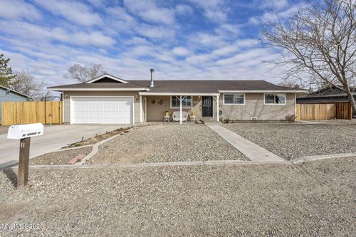11 Penrose Dr, Yerington, NV, 89447-8712 | Card Image