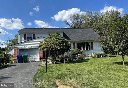 4840 Peterborough Rd, HARRISBURG, PA, 17109-5215 | Card Image