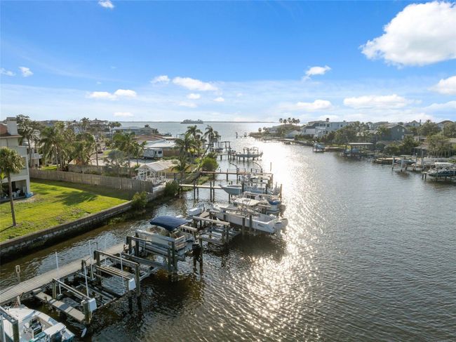 2387 - 2387 Hanover Dr, Townhouse with 3 bedrooms, 3 bathrooms and null parking in DUNEDIN FL | Image 75