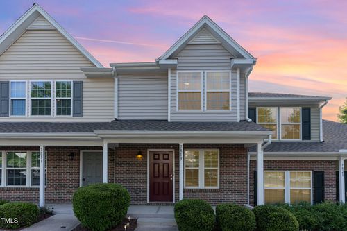 7819 River Field Dr, Raleigh, NC, 27616-5496 | Card Image