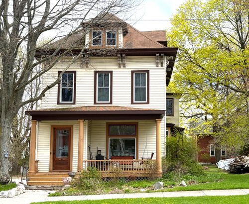 211 Maple St, Manistee, MI, 49660-1612 | Card Image