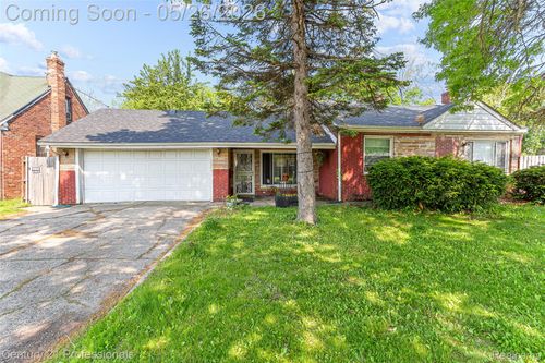 3231 Spruce St, Inkster, MI, 48141-2243 | Card Image