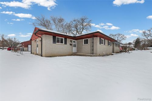 28507 Sunnydale St, Livonia, MI, 48154-3329 | Card Image