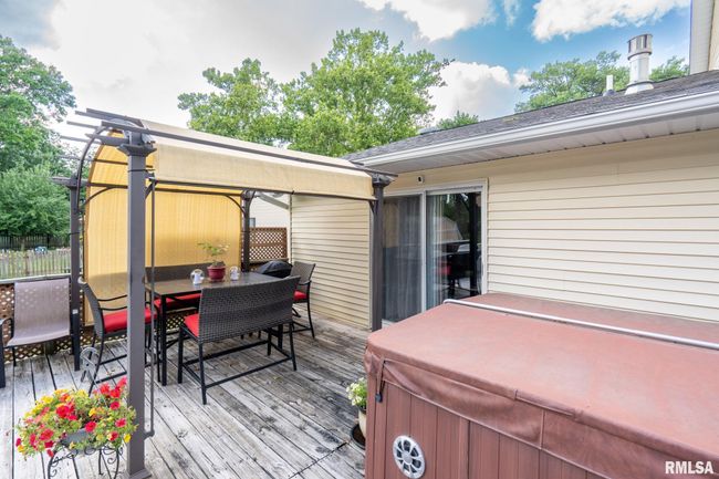 6 Crestview Dr, House other with 4 bedrooms, 3 bathrooms and null parking in Coal Valley IL | Image 24