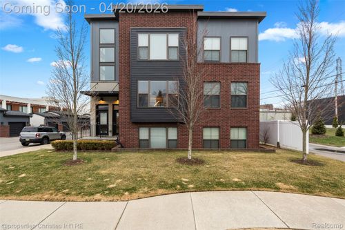 a-1210 Diamond Unit A Court, Royal Oak, MI, 48067 | Card Image