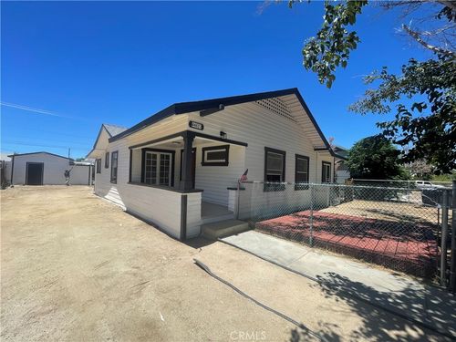 44627 Beech Ave, Lancaster, CA, 93534-3505 | Card Image