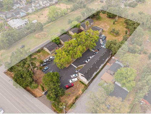 10125 Old Redwood Hwy, Windsor, CA, 95492-8092 | Card Image