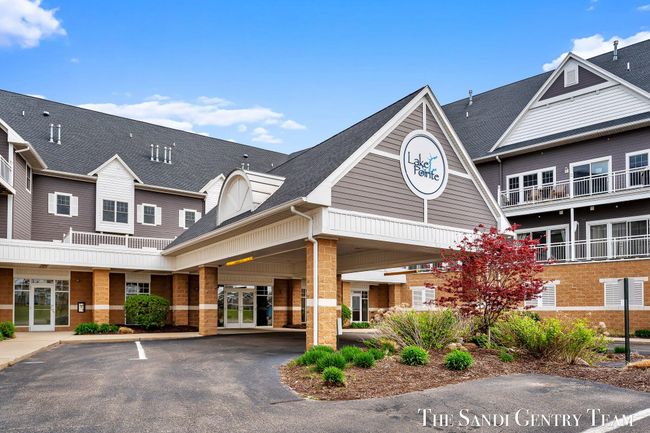 15 - 917 W Savidge St, Condo with 2 bedrooms, 2 bathrooms and null parking in Spring Lake MI | Image 10
