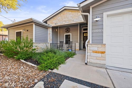 20005 Lincoln Cv, Lago Vista, TX, 78645-6319 | Card Image