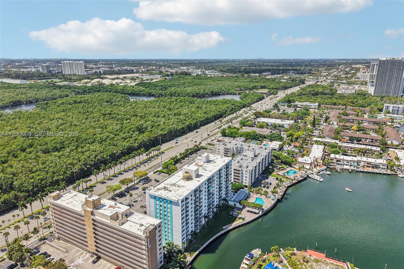 Residential in North Miami Beach 5