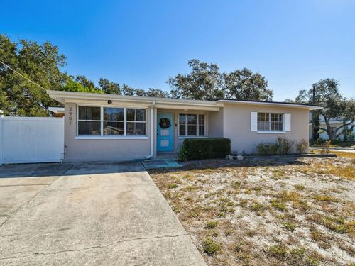 2901 W Elrod Ave, TAMPA, FL, 33611-5315 | Card Image