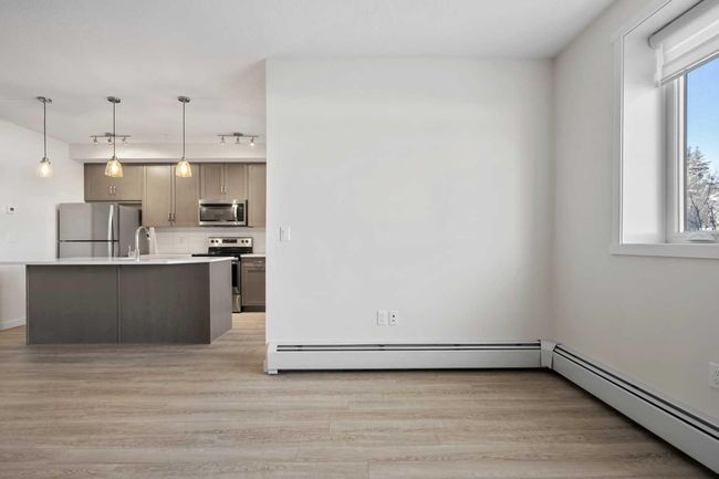 12 - 30 Shawnee Common Sw, Condo with 2 bedrooms, 3 bathrooms and 1 parking in Calgary AB | Image 6