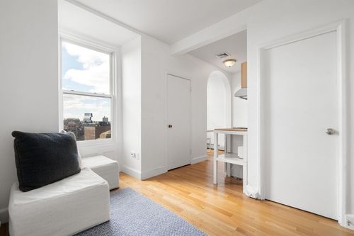ph4-483 Beacon St, Boston, MA, 02115 | Card Image