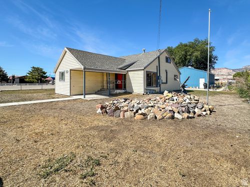 280 S 300 W, Huntington, UT, 84528-5537 | Card Image