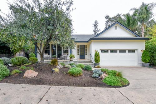 928 Hunt Ave, Saint Helena, CA, 94574-1116 | Card Image