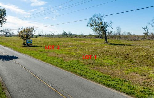 7552 & 7553 Shrimpers Row, Dulac, LA, 70353-2226 | Card Image