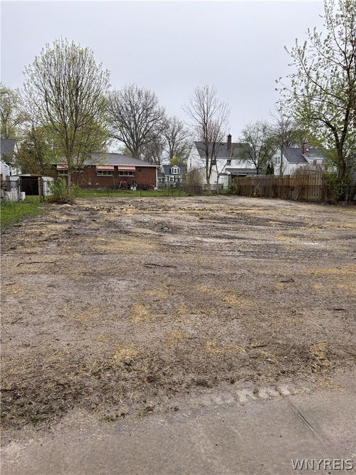 517 81st Street, Niagara Falls, NY, 14304 | Card Image