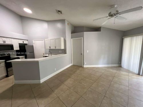 715-9999 Summerbreeze Dr, Sunrise, FL, 33322-5855 | Card Image