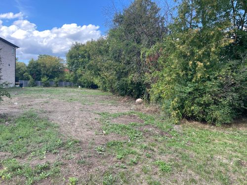 14 Euclid Ave, Scarborough, ON, M1C1J6 | Card Image