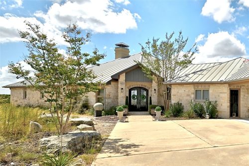 8075 Mount Sharp Rd, Wimberley, TX, 78676-4285 | Card Image