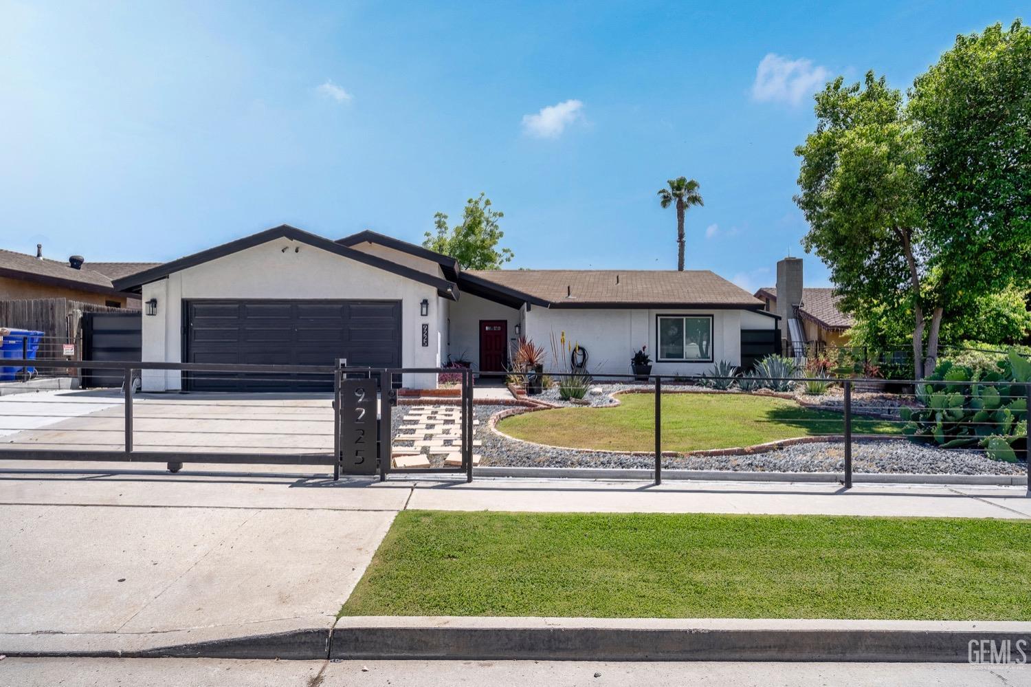 Butternut Ave, Bakersfield, CA 93306