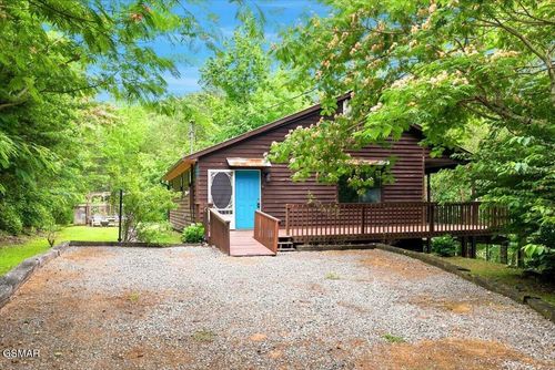 3007 Winding Way, Cosby, TN, 37722-3140 | Card Image
