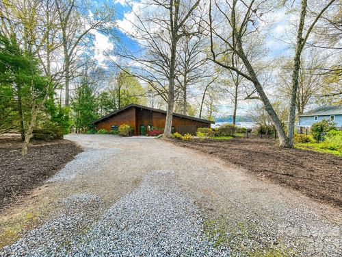 8788 Graham Rd, Denver, NC, 28037-8610 | Card Image