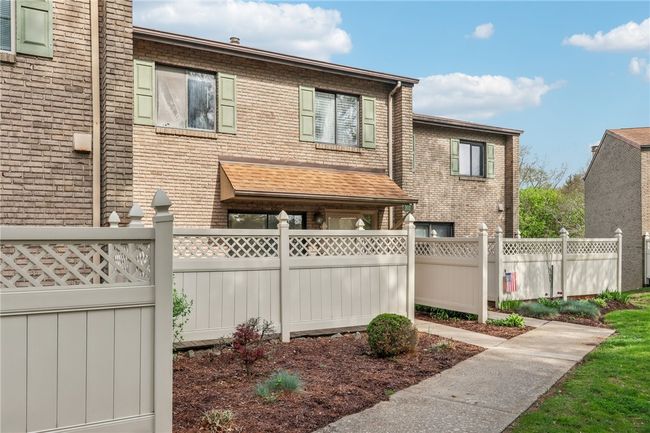 202 - 202 Williamsburg Ln, Condo with 3 bedrooms, 4 bathrooms and 2 parking in Murrysville PA | Image 38