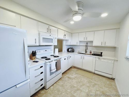 307b-7080 Nova Dr, Davie, FL, 33317-7179 | Card Image