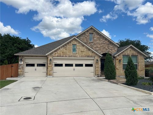 3213 Roan St, New Braunfels, TX, 78130-6831 | Card Image