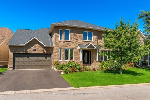 12 Greenpointe Dr, Nepean, ON, K2J4T9 | Card Image