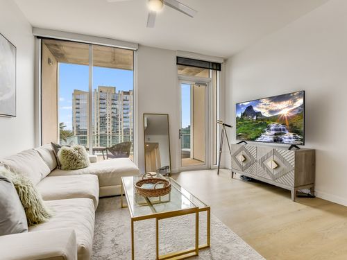 apt-3504-301 West Ave, Austin, TX, 78701-4767 | Card Image