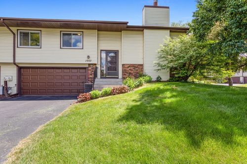 1053 Bridge St, Shoreview, MN, 55126-2219 | Card Image