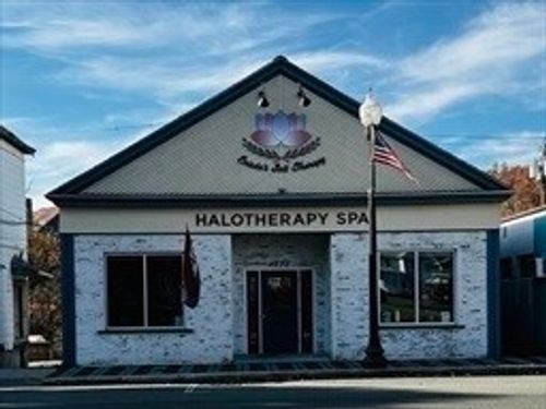 1372 Main St, Palmer, MA, 01069-1209 | Card Image