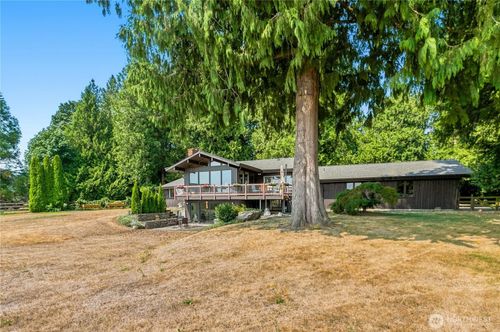 831 E Wiser Lake Rd, Lynden, WA, 98264-9671 | Card Image