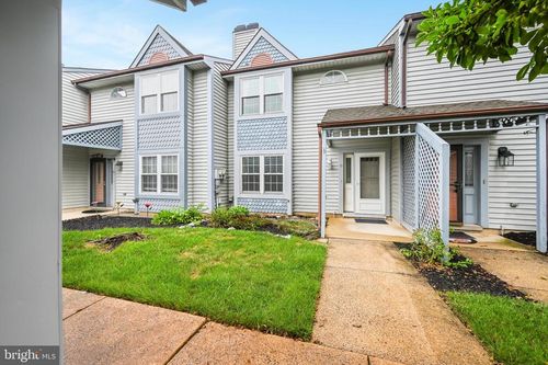 8 Shady Ln, ANNVILLE, PA, 17003-9300 | Card Image
