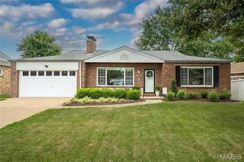 6056 Childress Ave, Saint Louis, MO, 63109-3423 | Card Image