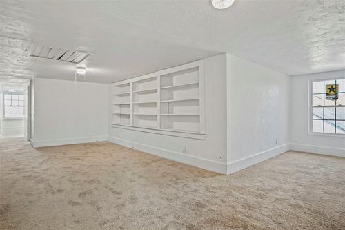 609 Sw 30th St, Oklahoma City, OK, 73109-2507 | Card Image