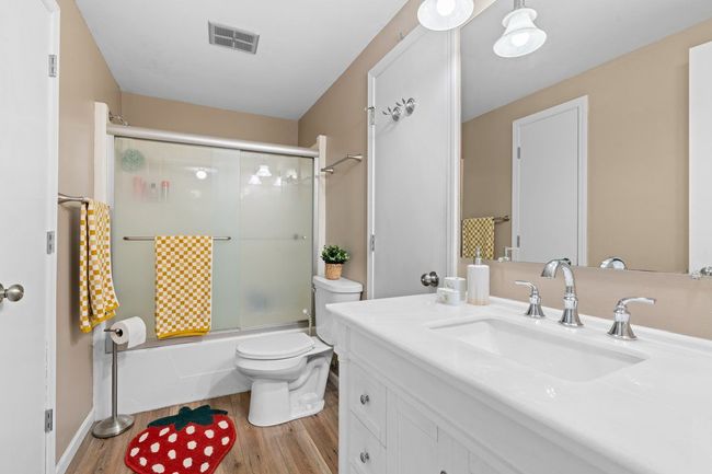 1833 Burrwood Cir, Condo with 2 bedrooms, 3 bathrooms and null parking in East Lansing MI | Image 17