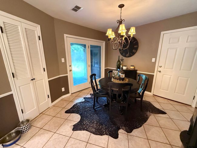 18872 Big Timber Rd, House other with 3 bedrooms, 2 bathrooms and null parking in Tyler TX | Image 13