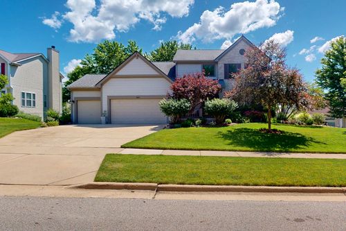 845 Red Barn Ln, Elgin, IL, 60124-6552 | Card Image