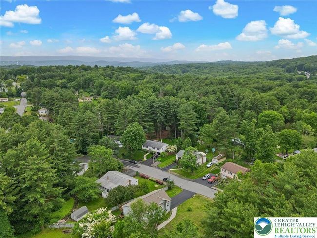 838 Cayuga Way, House other with 4 bedrooms, 3 bathrooms and null parking in Stroudsburg PA | Image 55