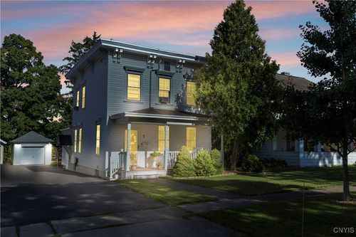 7 Hillside Ave, New Hartford, NY, 13413-2309 | Card Image