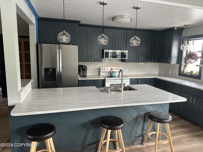 Upstairs Kitchen | Image 19
