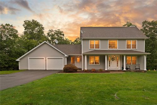 457 Cottrell Road, Tiverton, RI, 02878 | Card Image